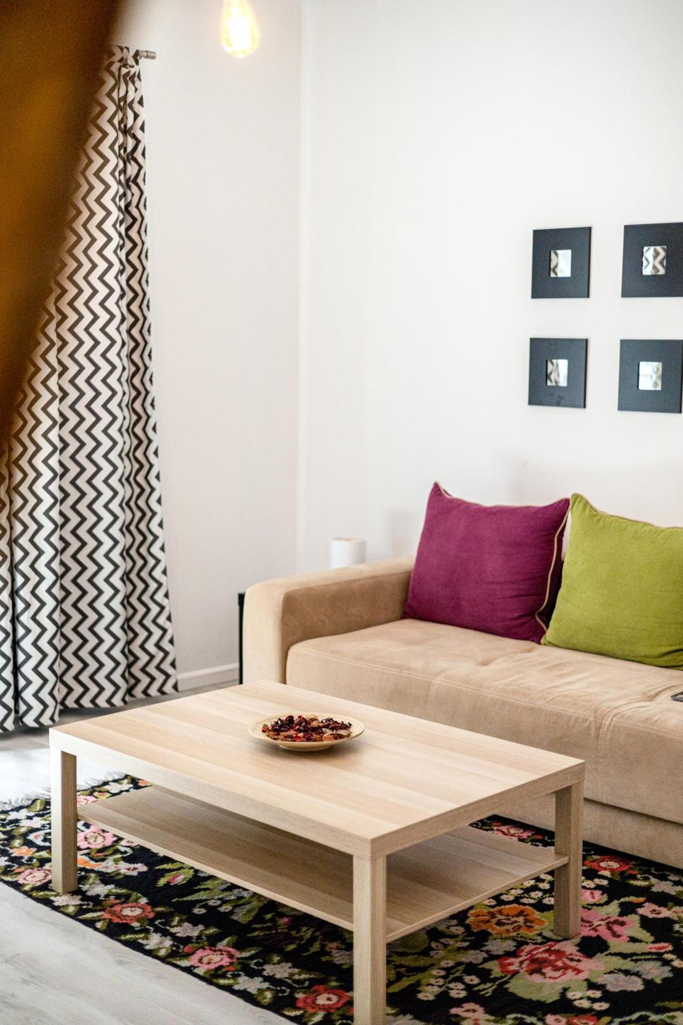 Domus Old Town Retreat Cozy & Central Bukarest Kültér fotó