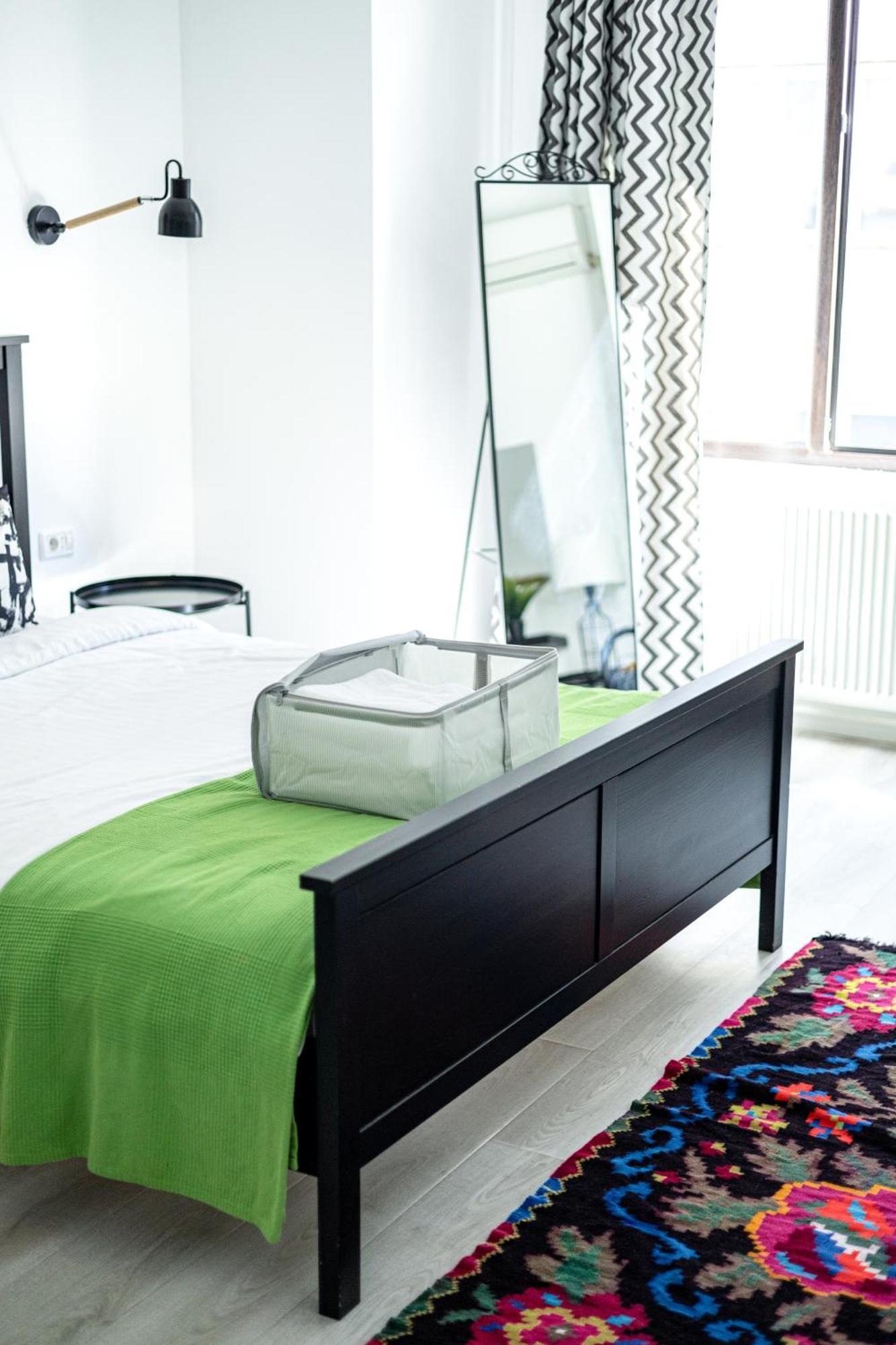 Domus Old Town Retreat Cozy & Central Bukarest Kültér fotó